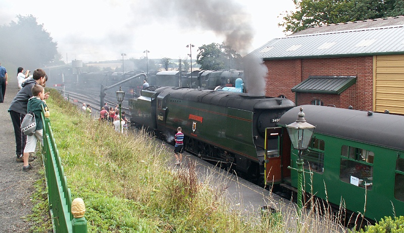 72 Watercress Line.JPG - KONICA MINOLTA DIGITAL CAMERA